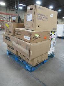 lot 305 image: WHOLESALE MIXED PALLET OF MISCELLANEOUS BATHROOM REMODEL ITEMS