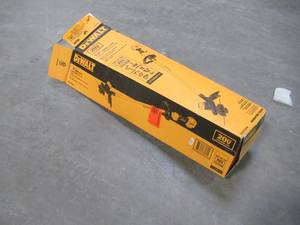 lot 51 image: DEWALT 20-Volt Electric Cordless String Trimmer (Tool Only) DCST925B