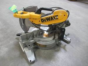 lot 56 image: DEWALT 15 Amp 12 in. Double-Bevel Compound Miter Saw DW716