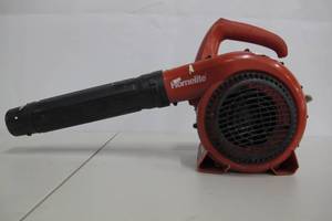 lot 39 image: Homelite-150 MPH 400 CFM 2-Cycle Handheld Gas Leaf Blower.