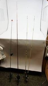 lot 32 image: 4 Rods & Reels