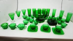 lot 34 image: Vintage Forest Anchor Hocking Green Drinking Glasses  Cups  Cream & Sugar  Goblets  Punch Bowl