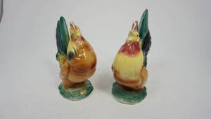 lot 108 image: Vintage Royal Copley Ceramic Rooster and Hen Figurines