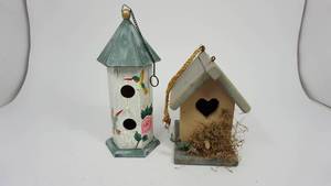 lot 120 image: 2 Vintage Birdhouses