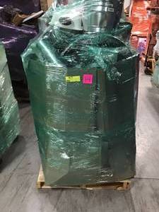 Large lot of plumbing ducts and plumbing see pictures