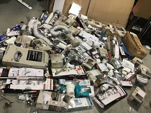 Large lot of assorted ducts and plumbing and bathroom items see pictures