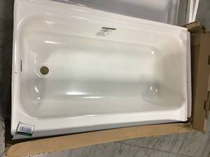 Lot of Bathtub and Shower floor see pictures open box customer returns