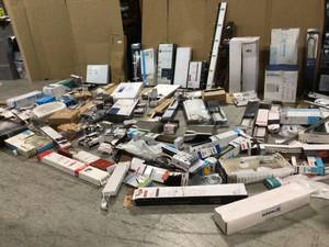 Pallet with assorted Bath accessories Faucets and more open box customer returns see pictures