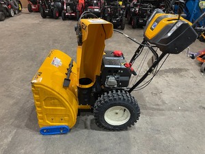 CUB CADET 2X 26 TRAC WALK BEHIND SNOW THROWER in working condition read description  see pictures
