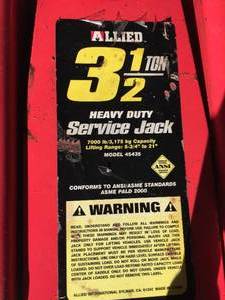 lot 105 image: 3.5 Ton Heavy Duty Service Jack by Allied
