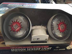 lot 110 image: Motion Sensor Light Kit New in Box