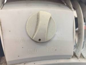 lot 142 image: Kooloperator Three Speed Floor Fan