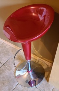 lot 19 image: Adjustable Red Bar Stool