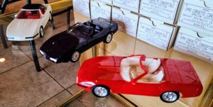 lot 73 image: 1992 Dealer Promo Model Cars