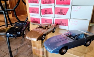 lot 78 image: 1986 Dealer Promo Model Cars