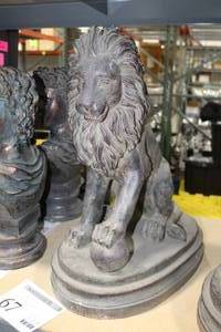 Lion Statue Table Dcor 22