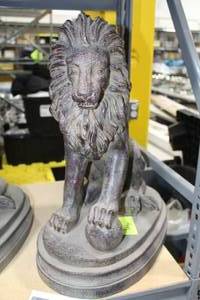 Lion Statue Table Dcor 22