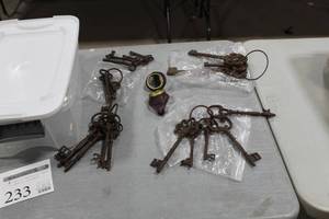 Lot of Decorative Old House Keys (x5), Pair of Aviator Goggles (x1)