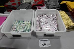 Lot of (14) Pillow Cases 20x20