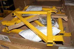 Werner (Uline) Outrigger Kit for 6 Steel Rolling Scaffold H-3799 (new)