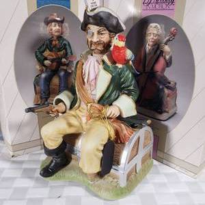 lot 186 image: Collection of 5 Music Box Figurines