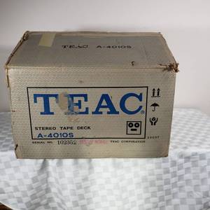 lot 55 image: TEAC Stereo Tape Deck  Reel to Reel A-4010S