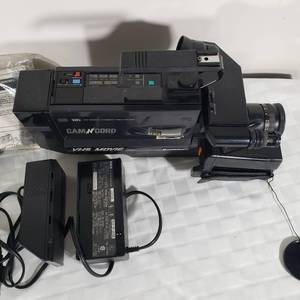 lot 68 image: Hitachi VHS Movie CamNCord 5000A