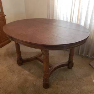lot 202 image: Basket Weave Contemporary Dining Table