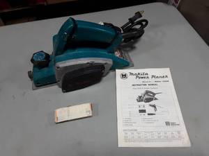 Makita Power Planer With Extra Blades