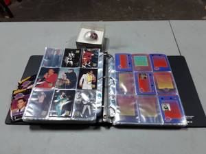 Elvis Collection-Card Of His Life & 1-Christmas Ornament