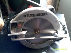 black and decker 10 amp circular sa...