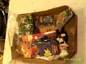 box with vintage football players ,...