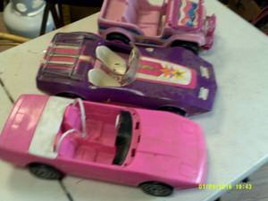 vintage barbie  pink corvette is fr...