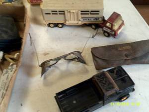 lot of vintage toys ...