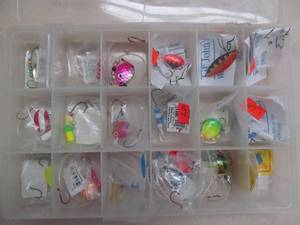 lot 49 image: Plano organizer ,fish lures