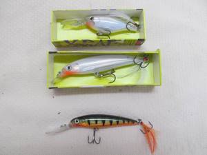 lot 63 image: baits