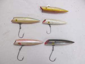 lot 73 image: vintage bait