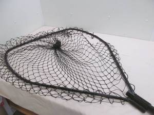 lot 101 image: Cummings landing net