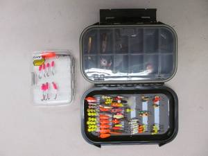 lot 161 image: tackle organizer,bait