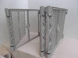 lot 236 image: Containment pen