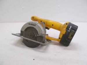 lot 284 image: DeWalt circular saw