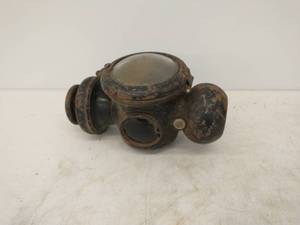lot 10 image: Model T Light