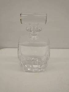 lot 80 image: Crystal Baccarat Decanter