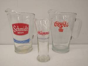lot 109 image: Vintage Glassware