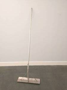 lot 121 image: Roof Snow Shovel