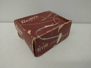 lot 77 image: Revere Eight Cine Camera