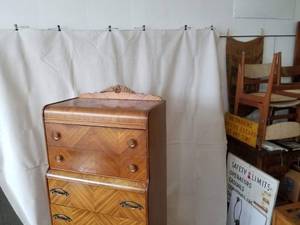 Waterfall Dresser
