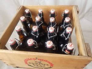 Case Vintage Ulten Muenster Bottles
