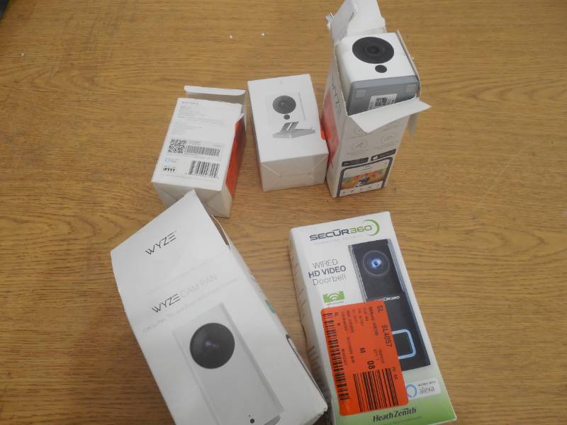 ASSORTED LOT OF INDOOR CAMERAS