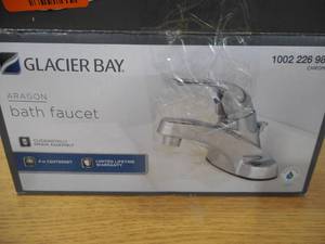 Aragon 4 in. Centerset Single-Handle Low-Arc Bathroom Faucet in Chrome